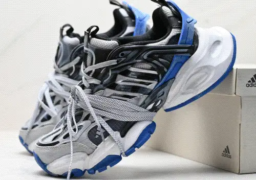 Adidas XLG Runner Deluxe