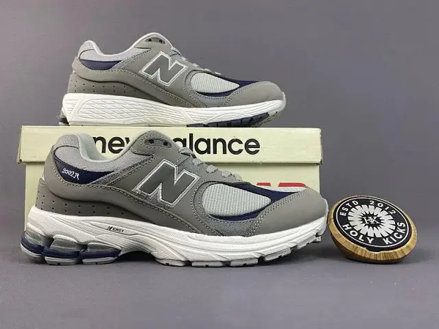 New Balance 2002R