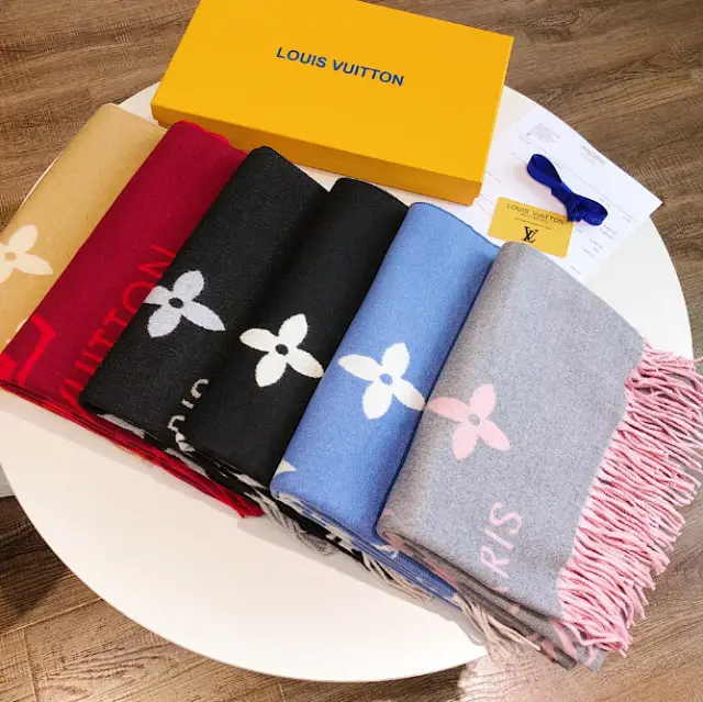 LV Scarf
