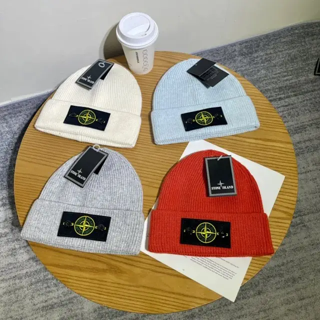 Stone Island Knitted Hat