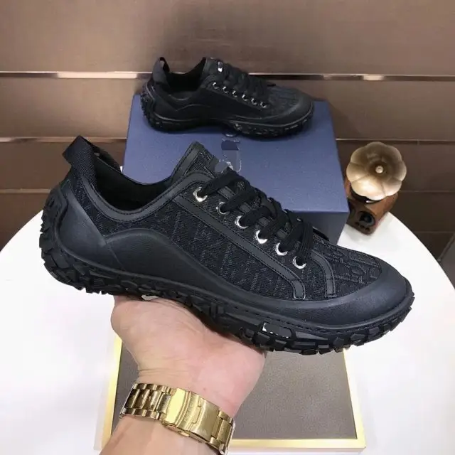 Dior B28