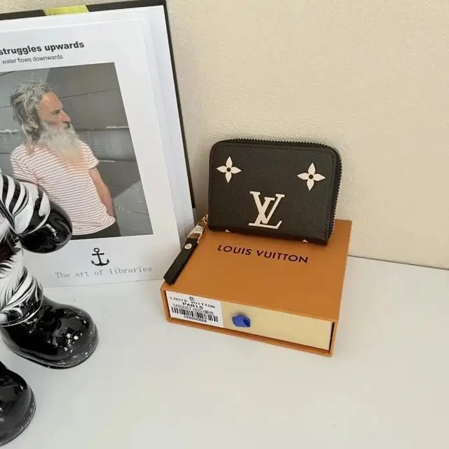 LV Wallet