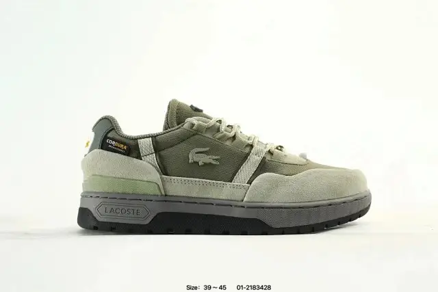 Lacoste Sneakers