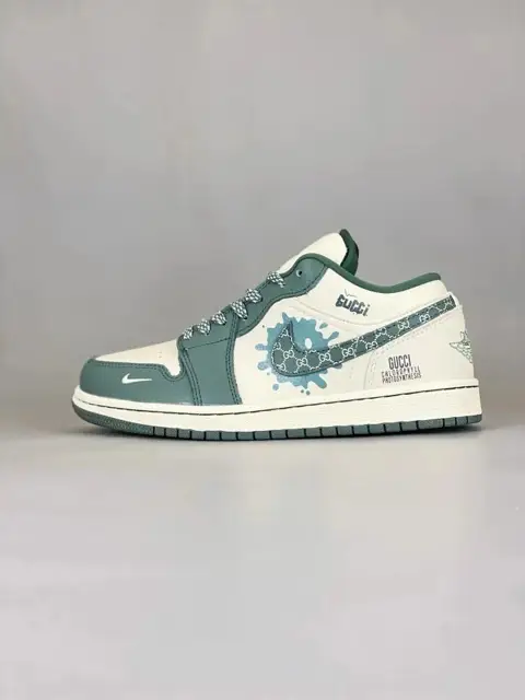 Air Force 1 Low Sneakers