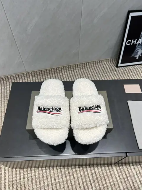 Balenciaga Slides