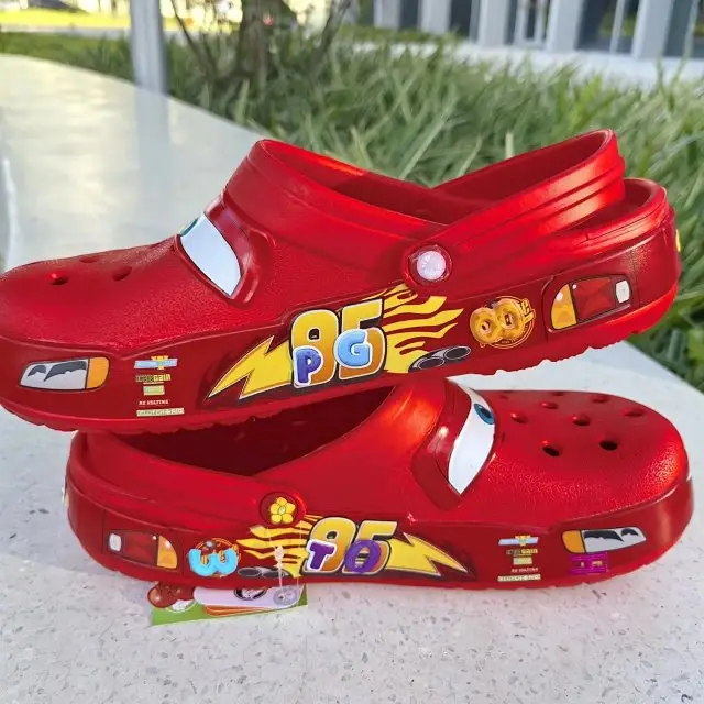 Crocs Classic Clogs